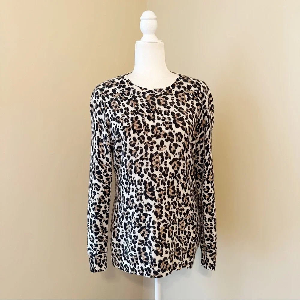 J. McLaughlin 100% Cashmere Leopard Print Sweater - Large